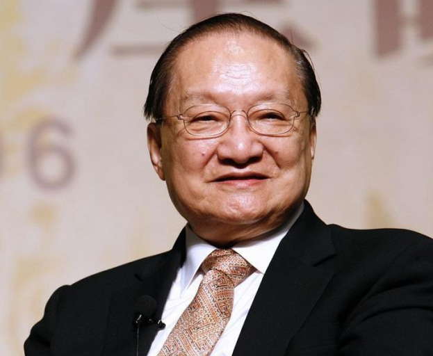 千古文人侠客梦 一代“大侠”金庸溘然长逝