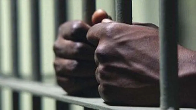 英媒披露美国海外“黑监狱”虐囚丑闻