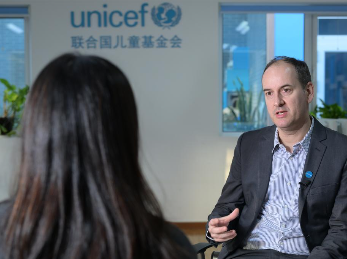 媒体在促进儿童权利保护方面发挥重要作用——访联合国儿童基金会驻华办事处新闻与倡导处处长柏安哲