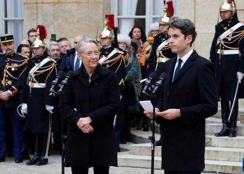 法国总统任命阿塔尔为新总理