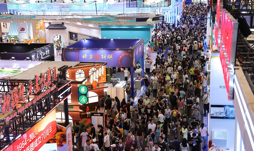 第二十届文博会点燃观展热情