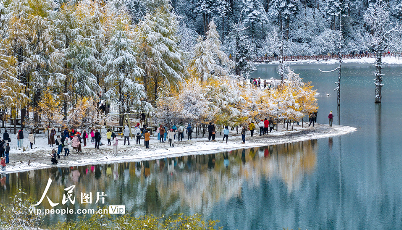 四川理县：毕棚沟秋景迷人