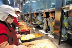 聚焦北京校园供餐管理 营养餐能否安全又好吃？ 