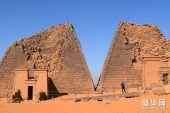 探访世界文化遗产——苏丹金字塔