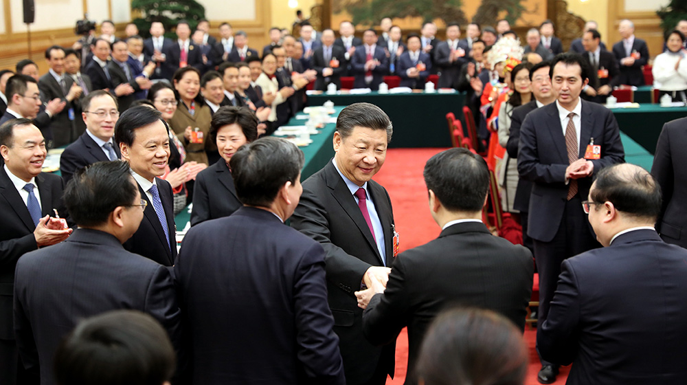 习近平出席十三届全国人大一次会议第三次全体会议