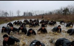 安徽武警：“魔鬼周”极限训练砺尖兵