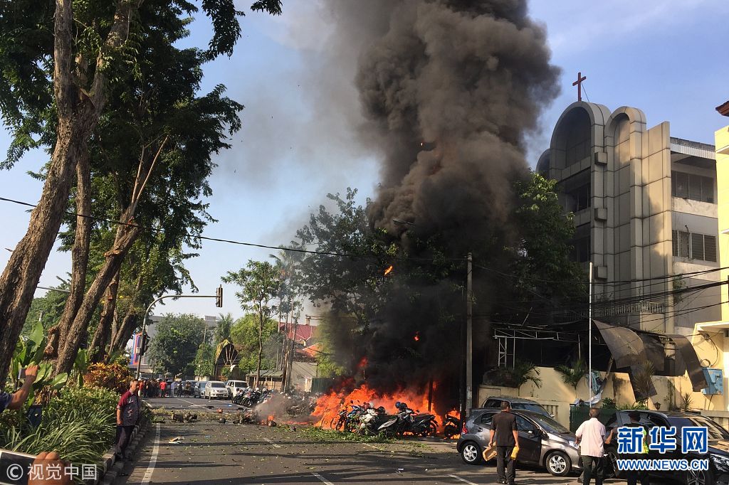 印尼教堂连环爆炸致10死41伤 总统已赴现场