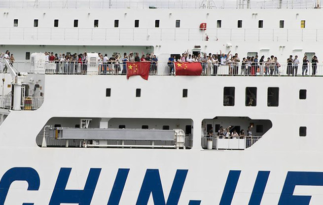 滞留大阪的部分中国旅客乘船回国