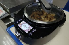 中消协评测智能炒菜机：产品良莠不齐 3款未通过安全测试
