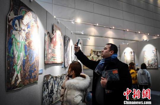 百余幅流失海外克孜尔石窟壁画及洞窟复原影像兰州展出