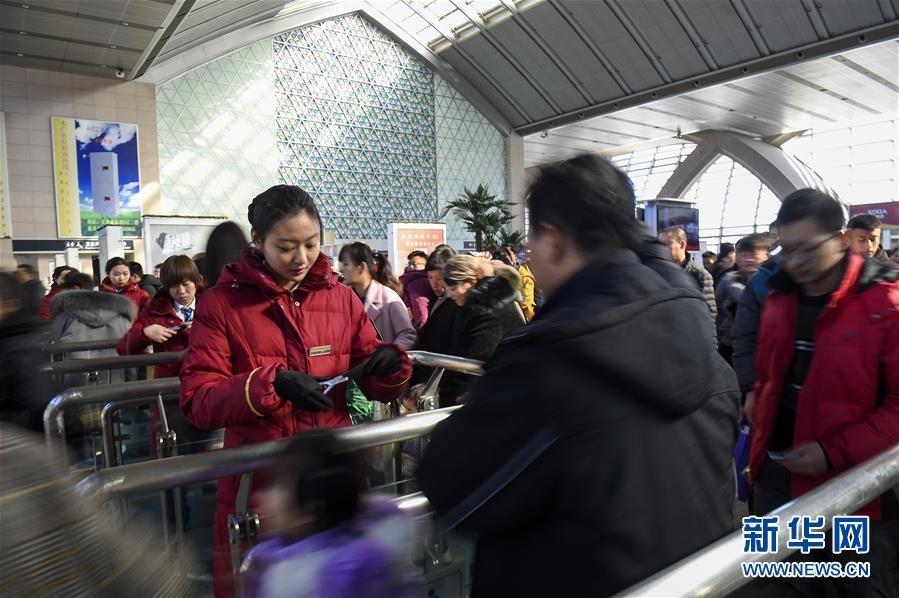（关注春运·图文互动）（2）春节假期铁路发送旅客6030万人次