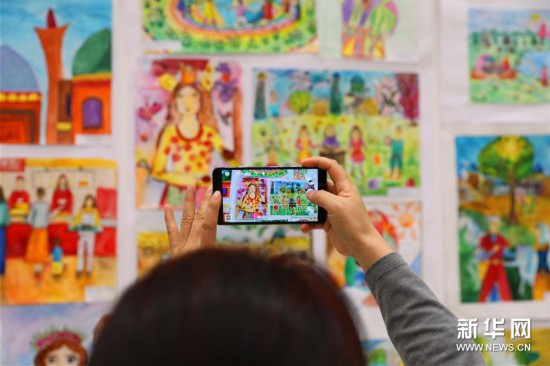 （国际）（1）上海合作组织成员国儿童绘画展亮相塔什干