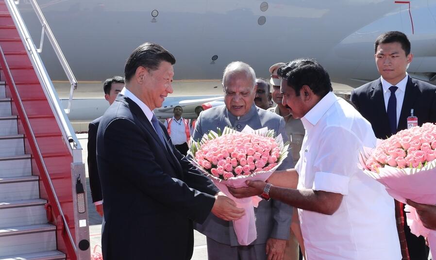 习近平抵达印度金奈