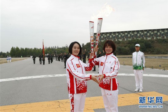 ï¼åè¿ä¼Â·å¾æäºå¨ï¼ï¼3ï¼åè¿ä¼åè¥ç«ç¬ä¼ éæ´»å¨æåä¸ç«æ­¦è­¦çé¹°çªå»éç«ä¸¾è¡ï¼éæ¬ç¤¾åé¢æå­ç¨¿ï¼