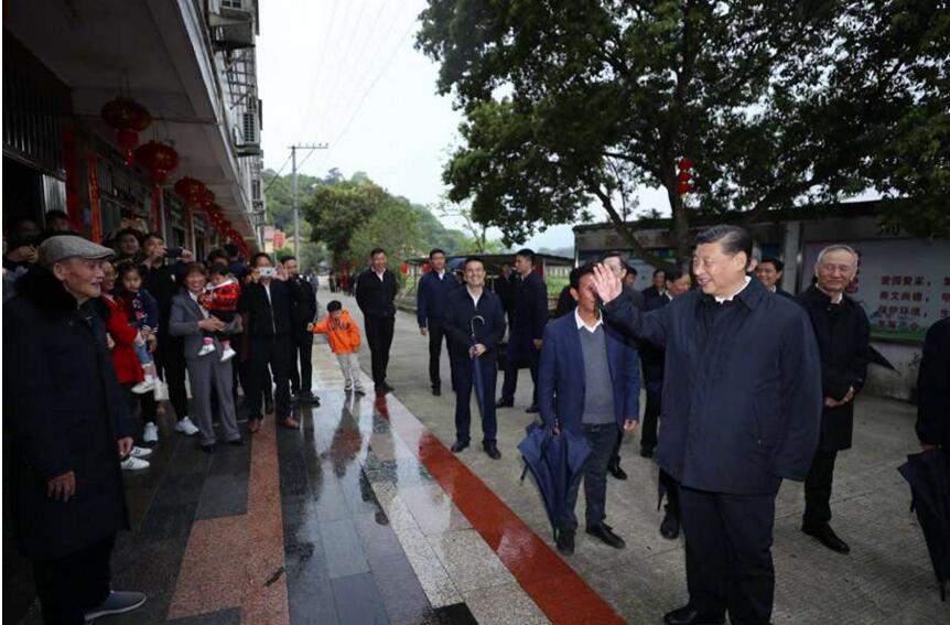 习近平在三明沙县考察调研
